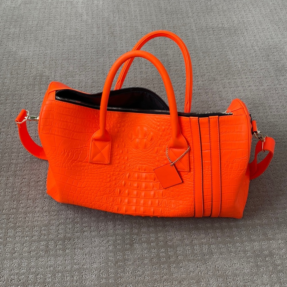 Bright Orange Travel Bag 🧡